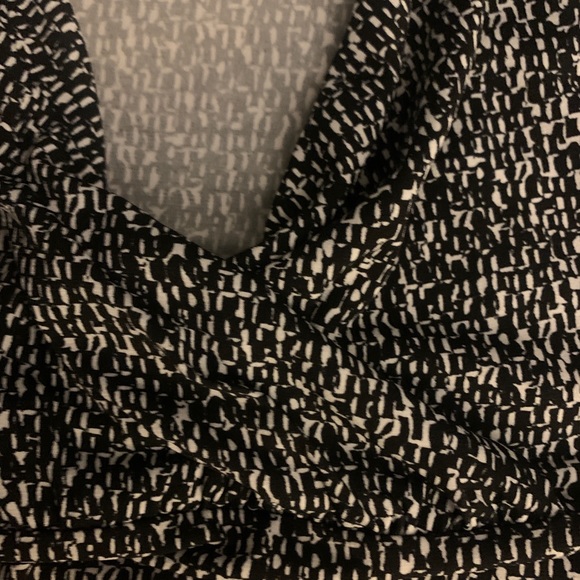 White House Black Market Career blouse tank EUC XL - Picture 8 of 8